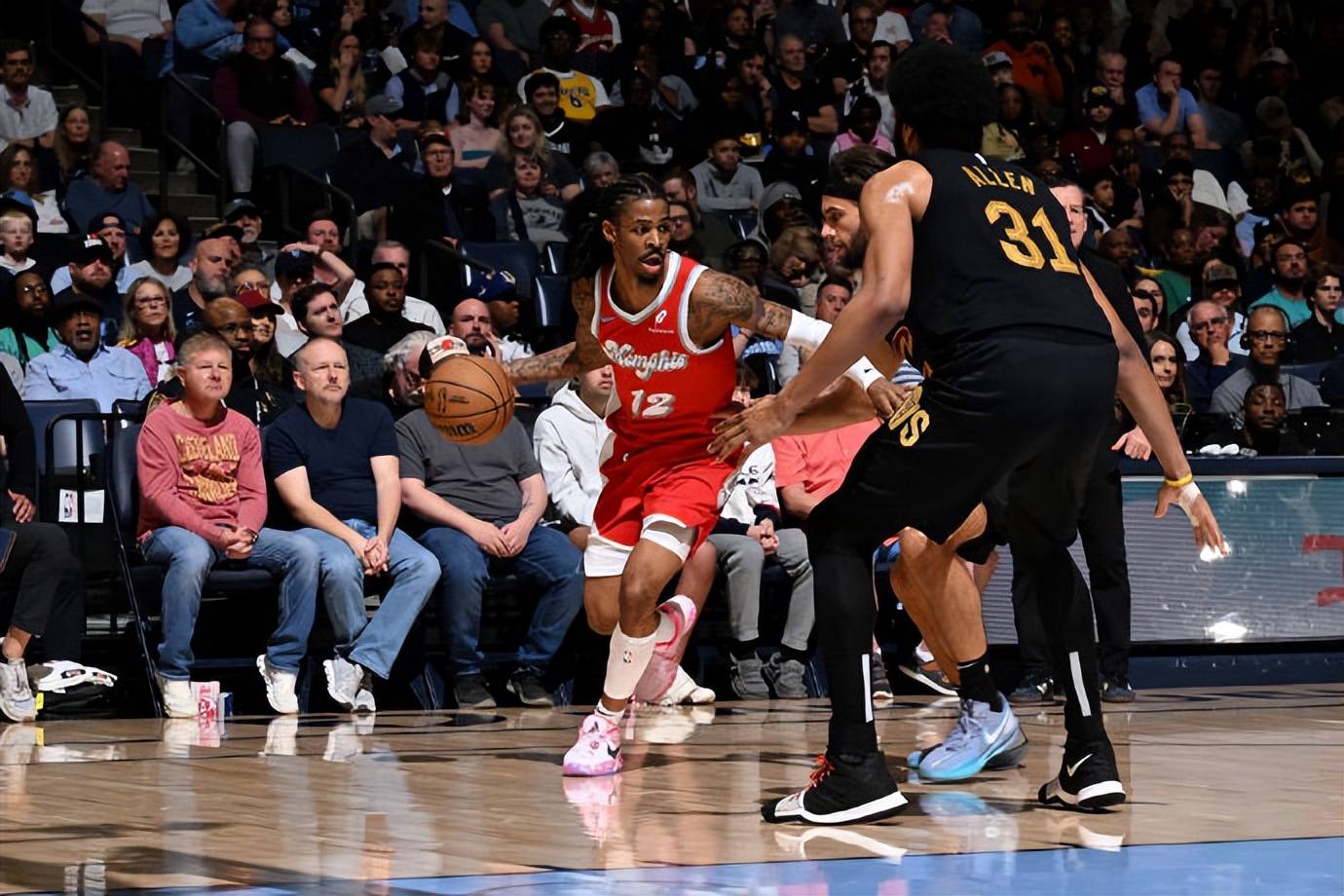 骑士击败灰熊结束连败 骑士击败灰熊结束连败