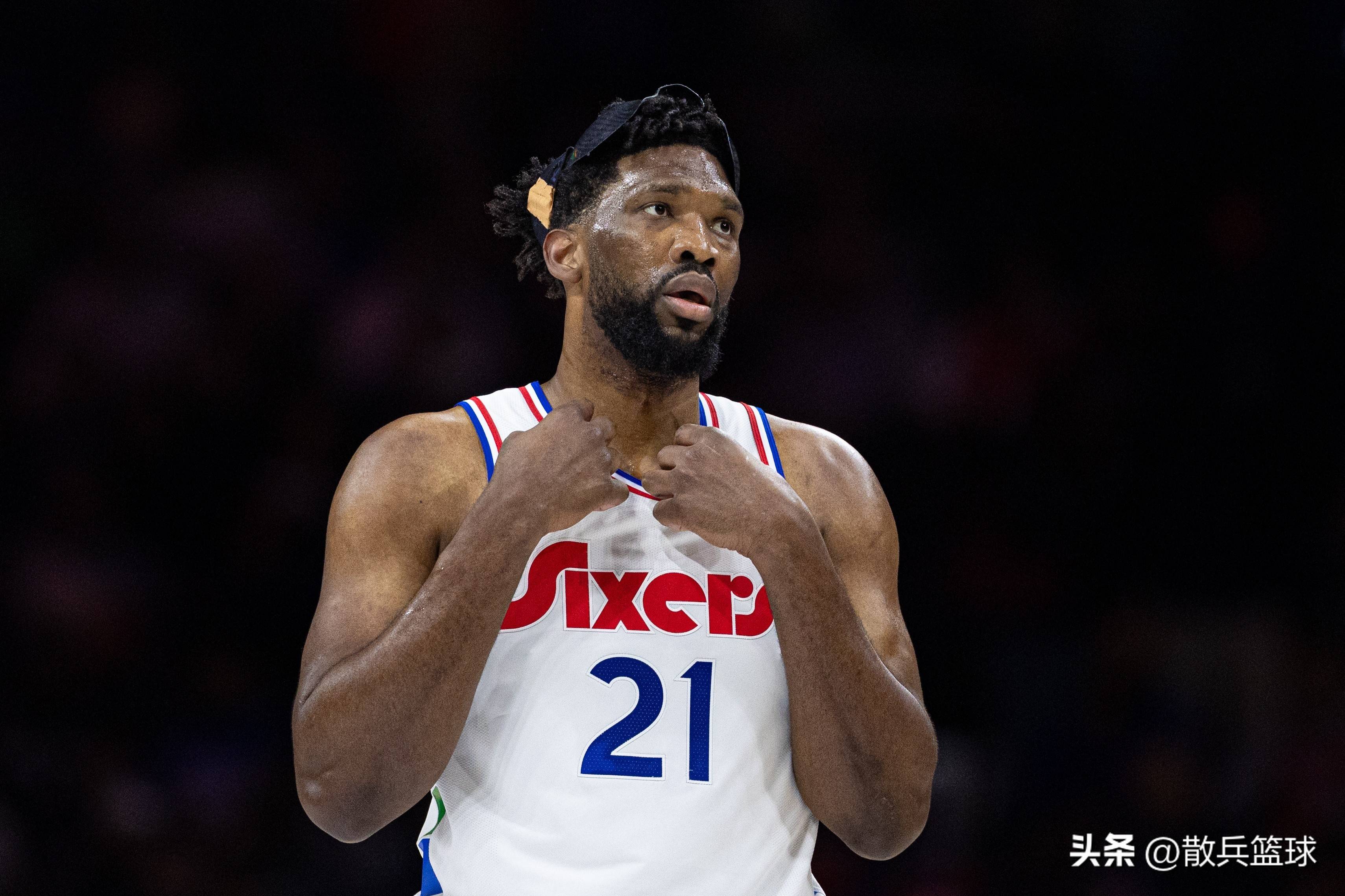 猛龙遭遇76人逆转,状态低谷难挡 猛龙遭遇76人逆转,状态低谷难挡