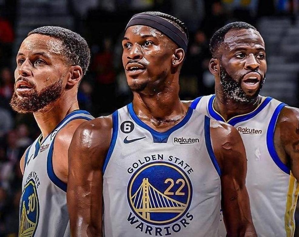 勇士豪取三连胜,淘汰湖人挺进西部决赛 勇士豪取三连胜,淘汰湖人挺进西部决赛