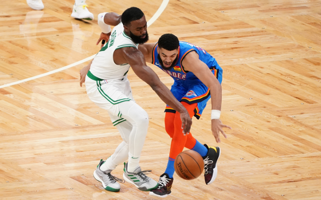 风暴再胜雷霆,东部半决赛率先获胜 风暴再胜雷霆,东部半决赛率先获胜