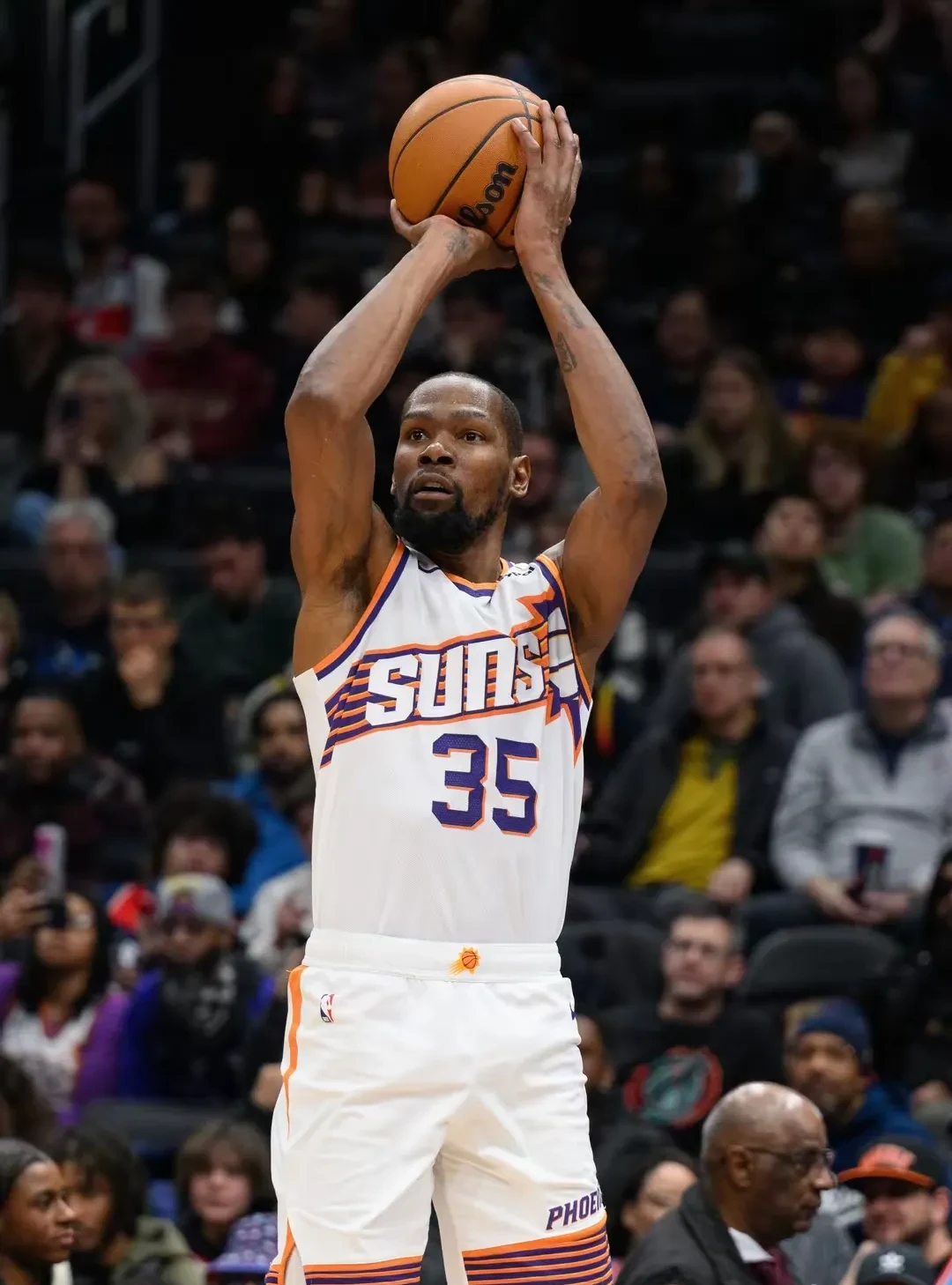 老鹰客场力克尼克斯,杜兰特表现抢眼 老鹰客场力克尼克斯,杜兰特表现抢眼