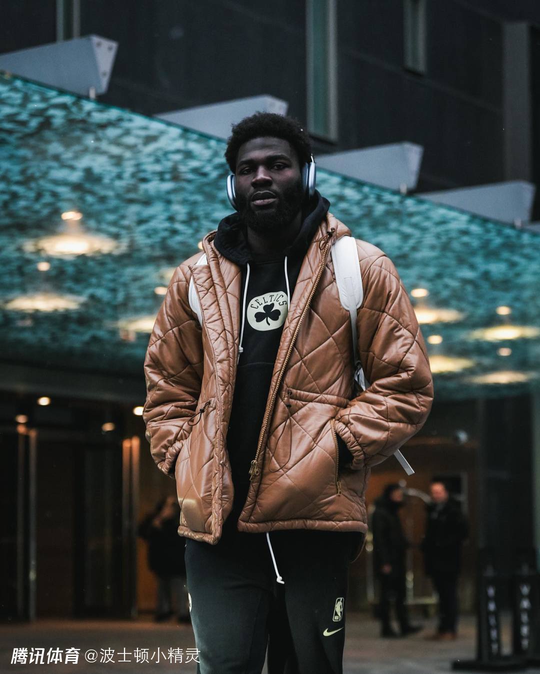 猛龙战胜凯尔特人,领跑东部 猛龙战胜凯尔特人,领跑东部