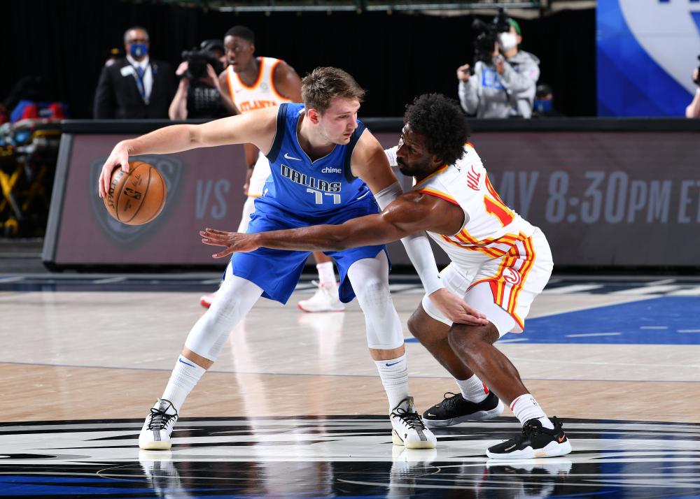 关于猎鹰主场迎战独行侠,特雷-杨会火爆吗的信息 关于猎鹰主场迎战独行侠,特雷-杨会火爆吗的信息