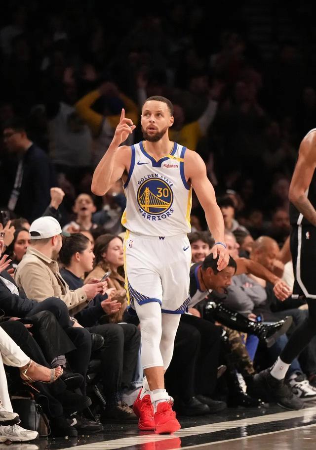 雄狮再遭败绩,客场不敌火箭 雄狮再遭败绩,客场不敌火箭