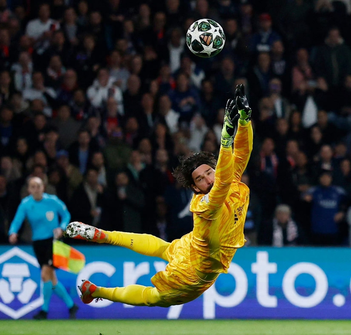 阿贾克斯崭露头角，欧冠半决赛挑战正式展开